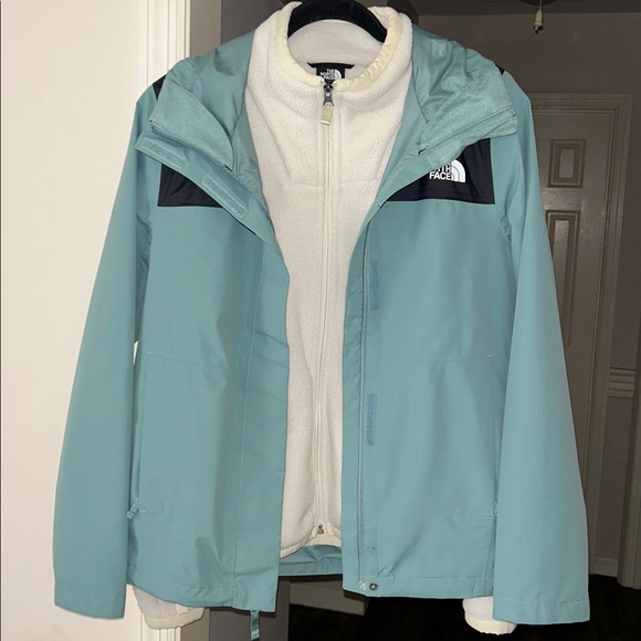 The North Face Jackets & Blazers - ❤️‍🔥FIRM PRICE❤️‍🔥2 pieces The North Face Trellis Gemma jacket